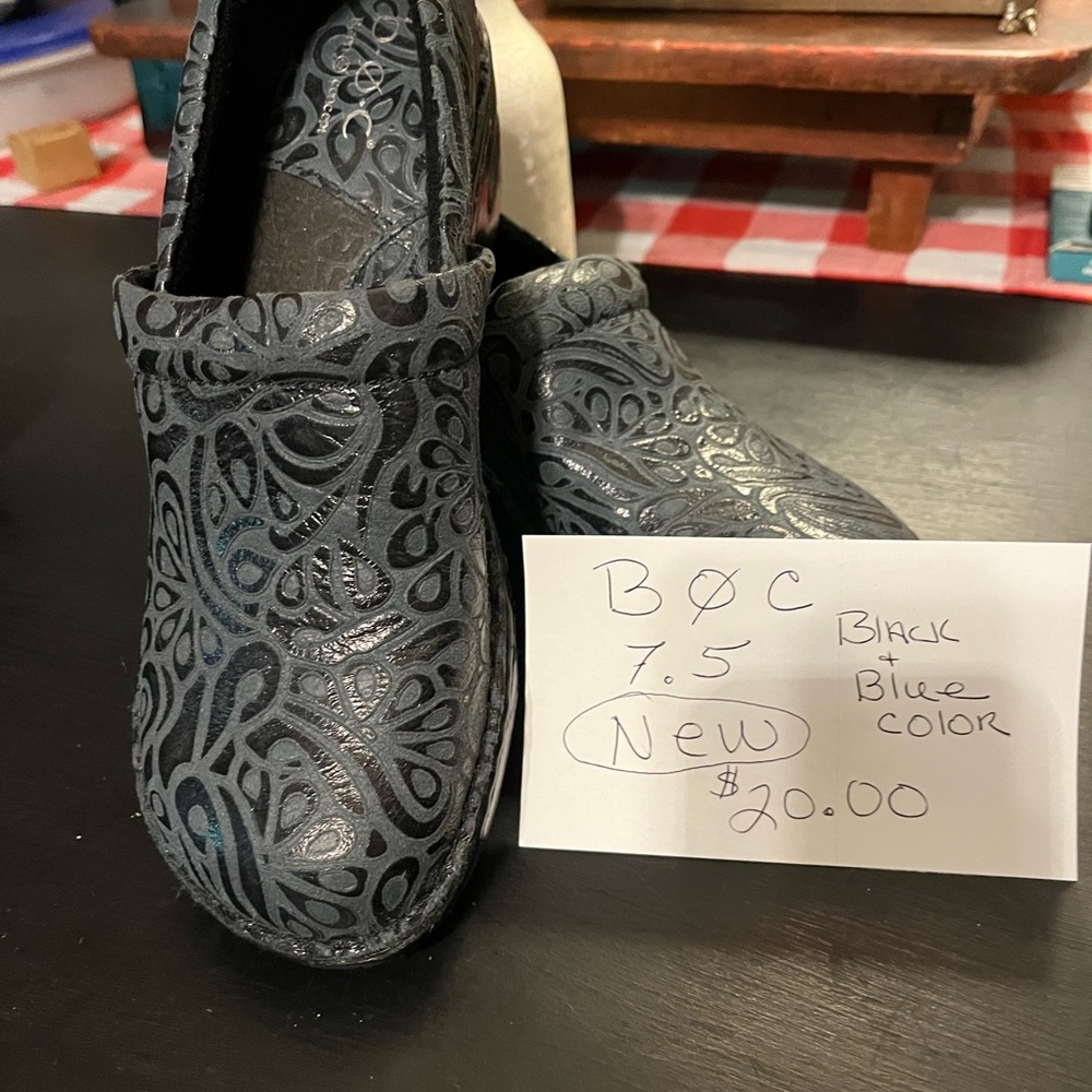BOC SHOES - Picture 3 of 4